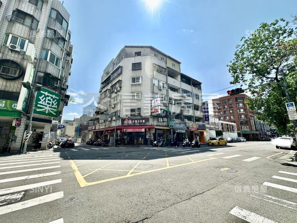 近捷運！稀有釋出角間店面房屋室內格局與周邊環境