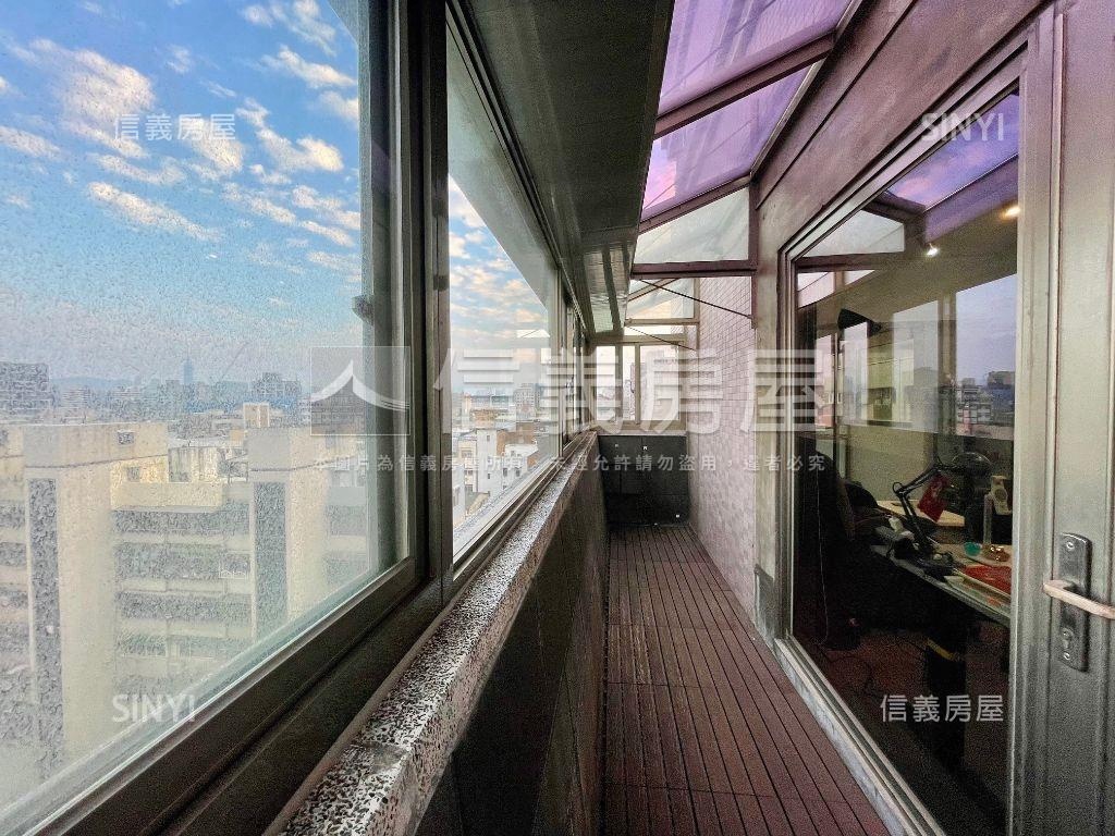 中租高樓一層一戶附車位房屋室內格局與周邊環境