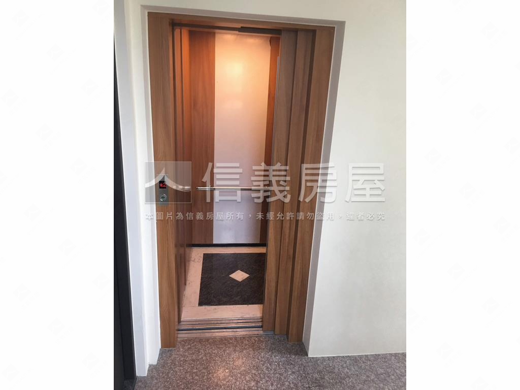新上架＃讚太平電梯別墅！房屋室內格局與周邊環境