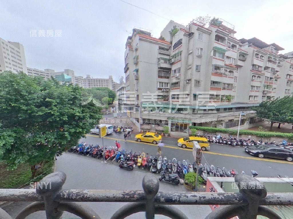 專任近捷運邊間天使四房房屋室內格局與周邊環境