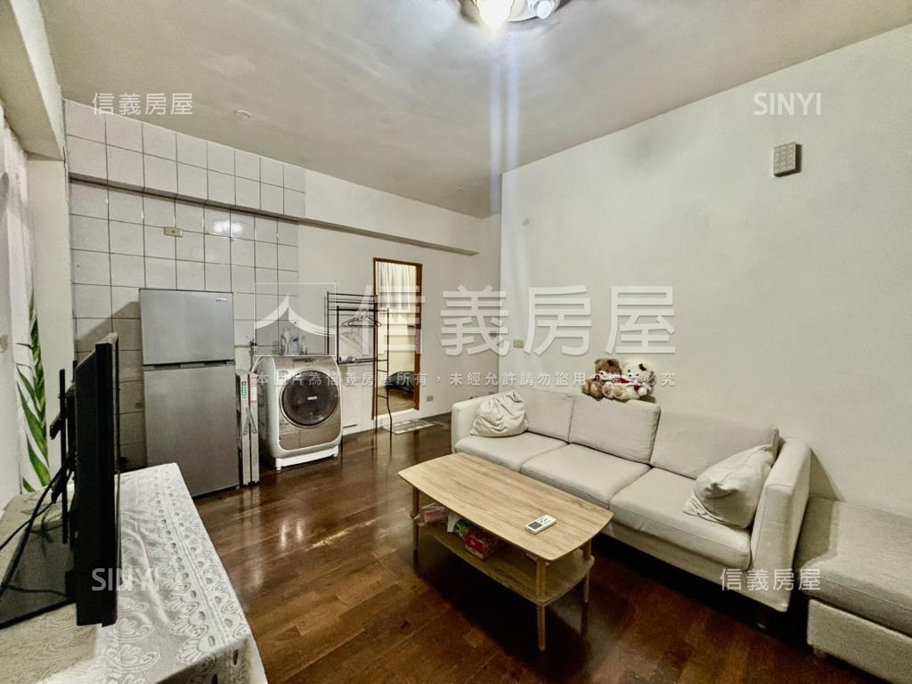 近巨城２房（含加蓋１房房屋室內格局與周邊環境