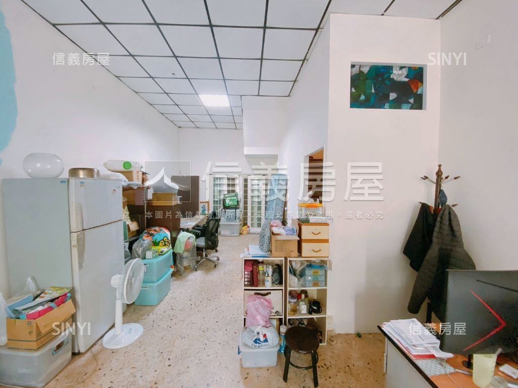 近Ｇ７捷運陽光綠意樓店房屋室內格局與周邊環境