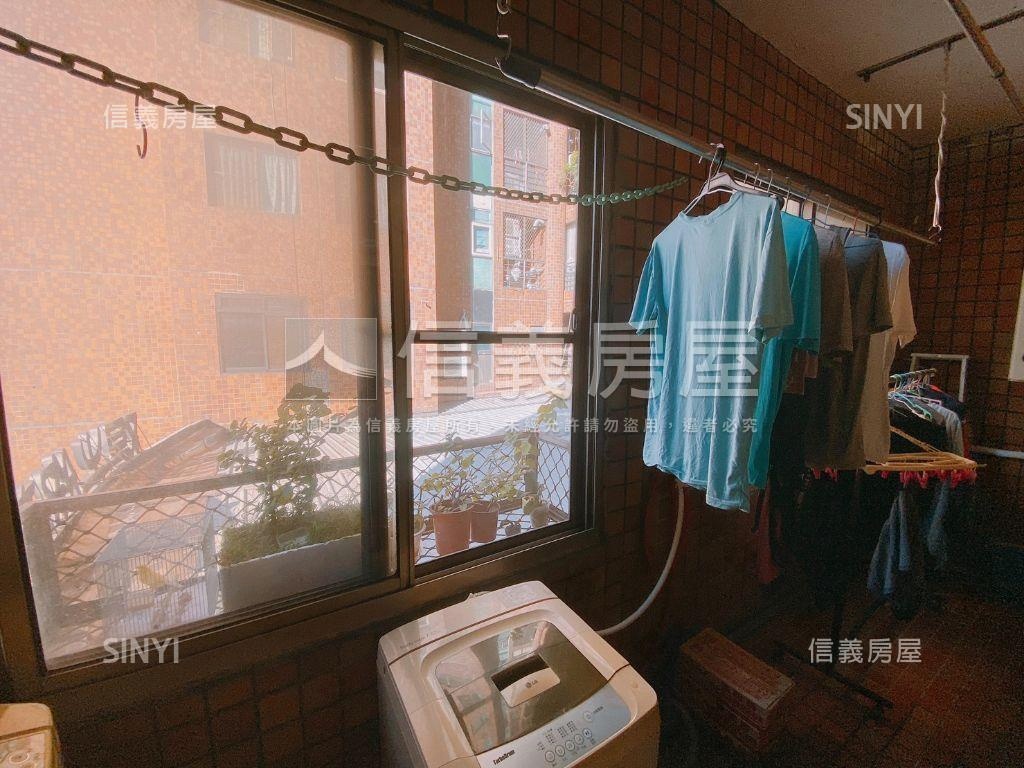 近Ｇ７捷運陽光綠意樓店房屋室內格局與周邊環境
