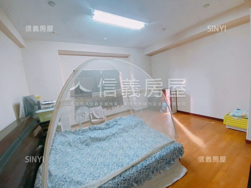 近Ｇ７捷運陽光綠意樓店房屋室內格局與周邊環境