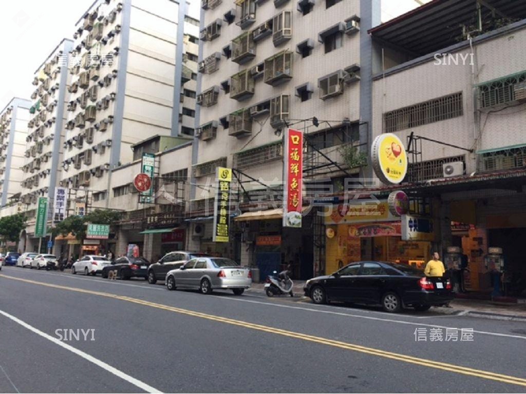 亞灣區正路面寬金店房屋室內格局與周邊環境