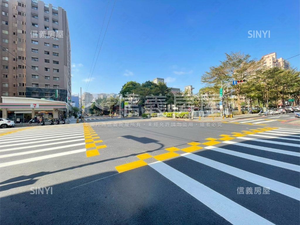 天際二房平車稀有格局釋出房屋室內格局與周邊環境