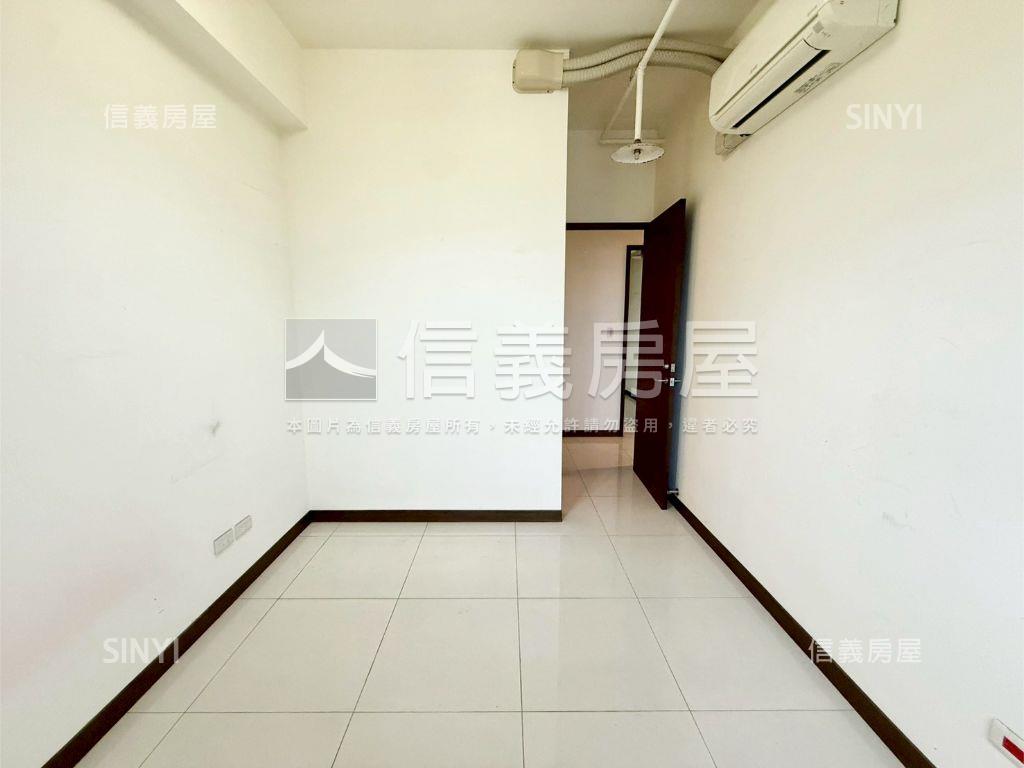 將捷高樓美景三房車位房屋室內格局與周邊環境