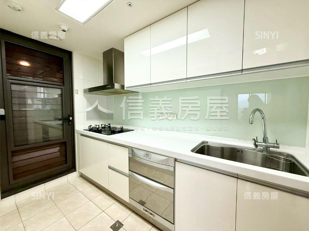 將捷高樓美景三房車位房屋室內格局與周邊環境