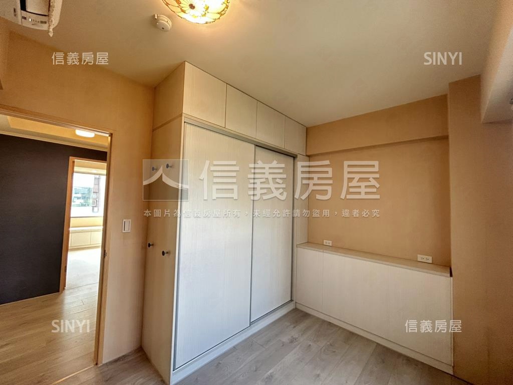 新光仰翠兩房附坡平車位房屋室內格局與周邊環境