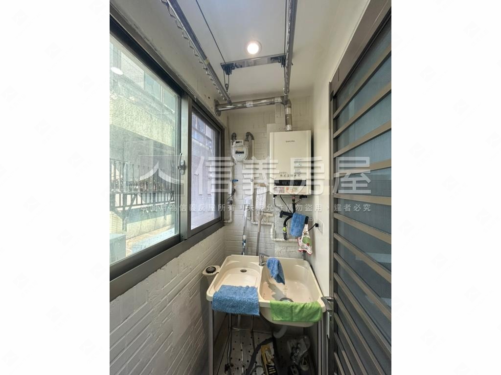 新光仰翠兩房附坡平車位房屋室內格局與周邊環境
