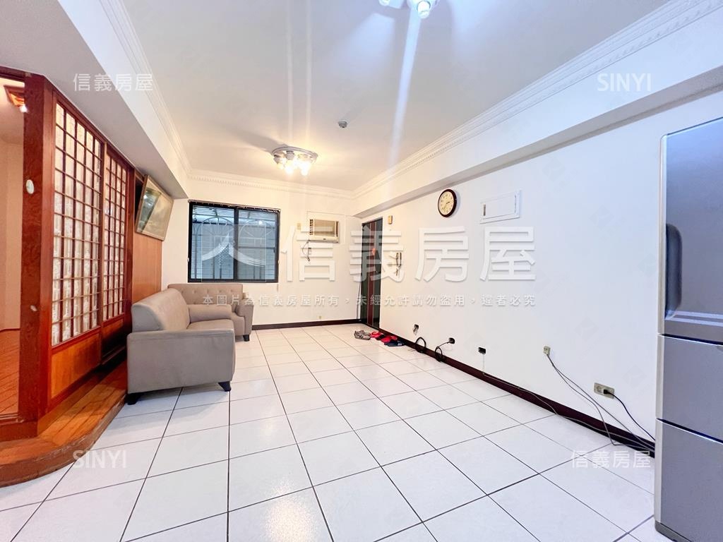 低總價電梯華廈房屋室內格局與周邊環境