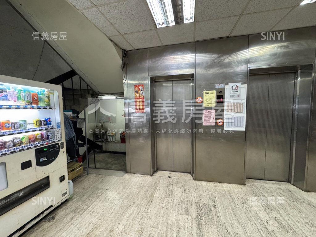 新巴黎大廈套房房屋室內格局與周邊環境