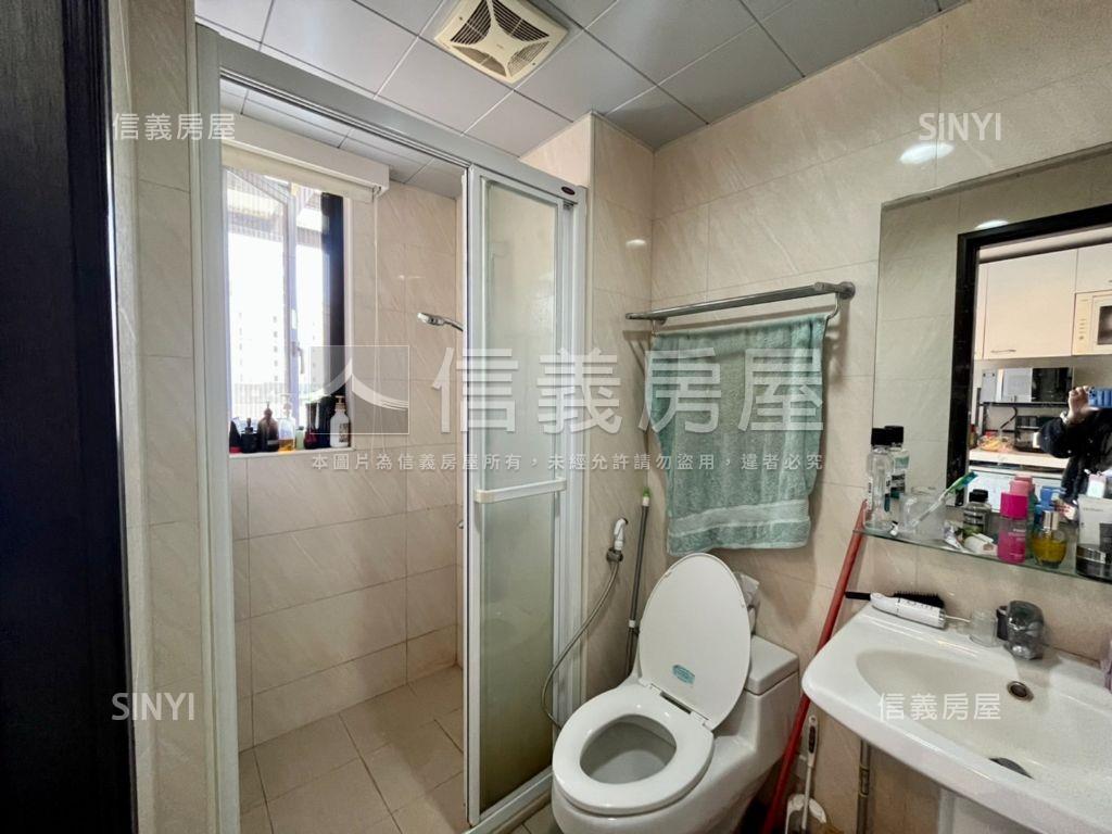 南科名門雙套房平車房屋室內格局與周邊環境