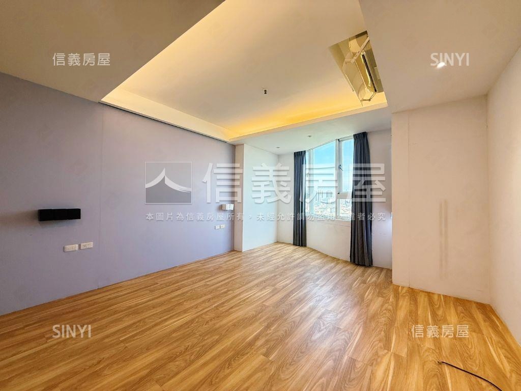 河堤首排景觀美宅附平車房屋室內格局與周邊環境