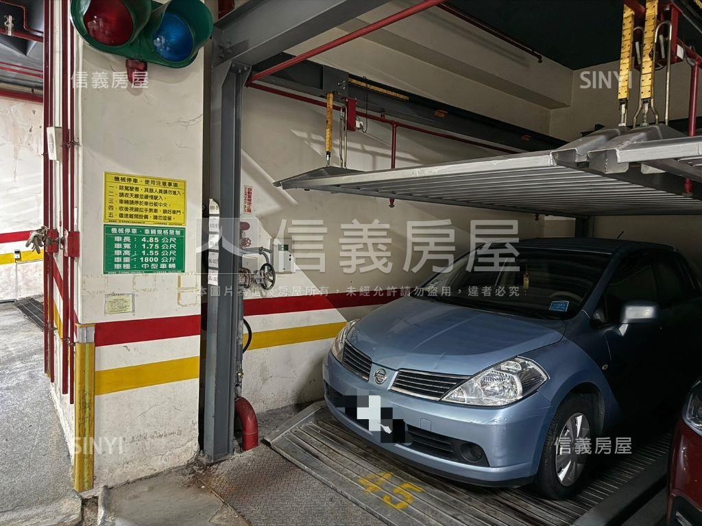 彩色羅馬車位４房屋室內格局與周邊環境