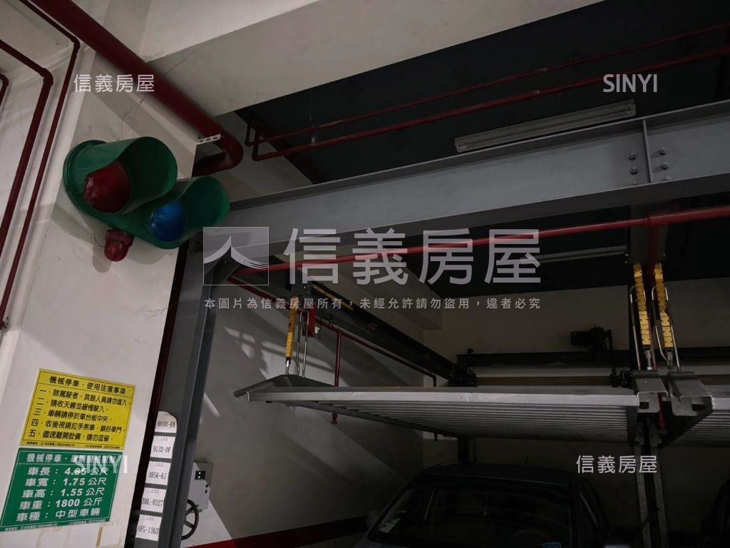 彩色羅馬車位４房屋室內格局與周邊環境