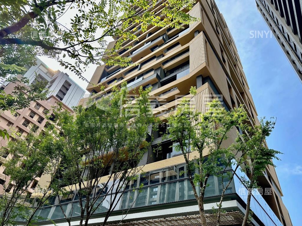 江翠北側遇東騰公園景大戶房屋室內格局與周邊環境