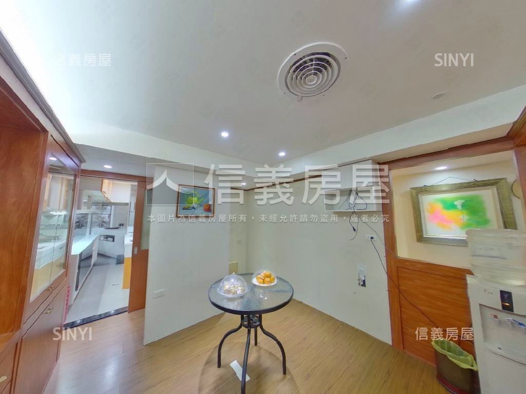 方正明亮多功能住辦房屋室內格局與周邊環境