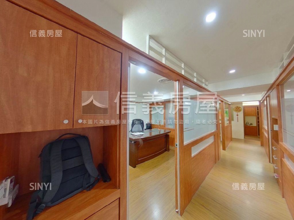 方正明亮多功能住辦房屋室內格局與周邊環境