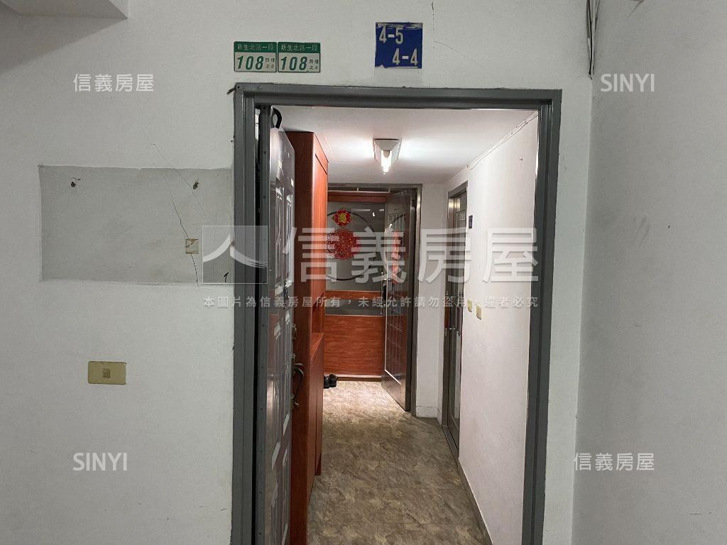 方正明亮多功能住辦房屋室內格局與周邊環境