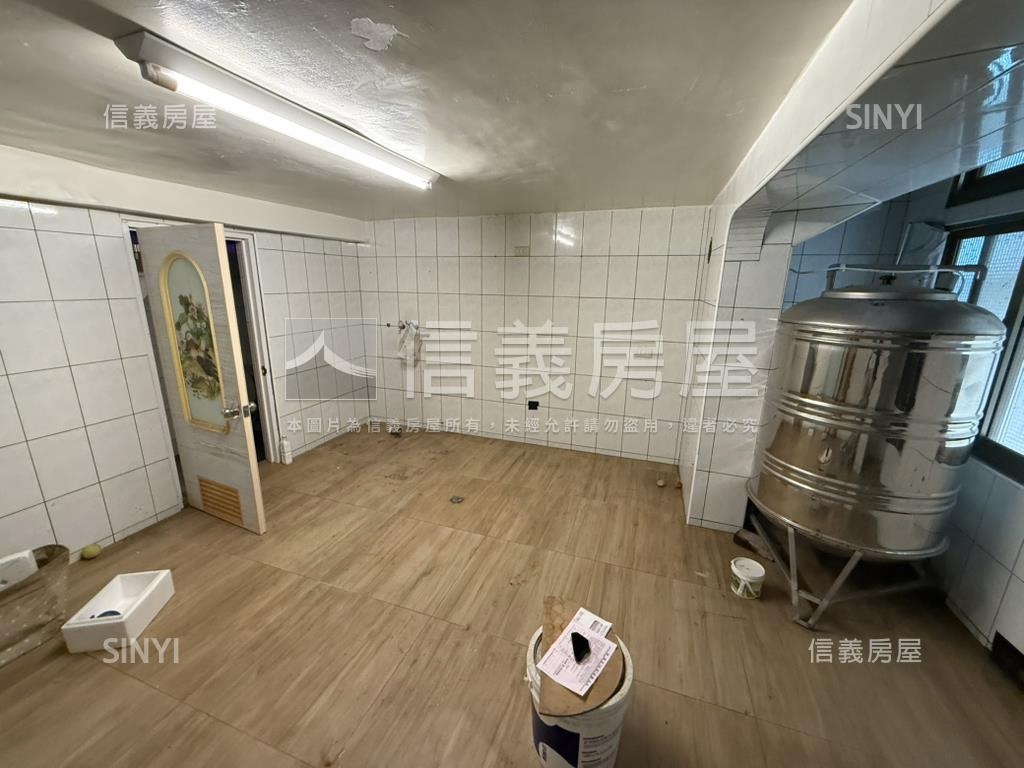 彰新路美裝潢透天房屋室內格局與周邊環境