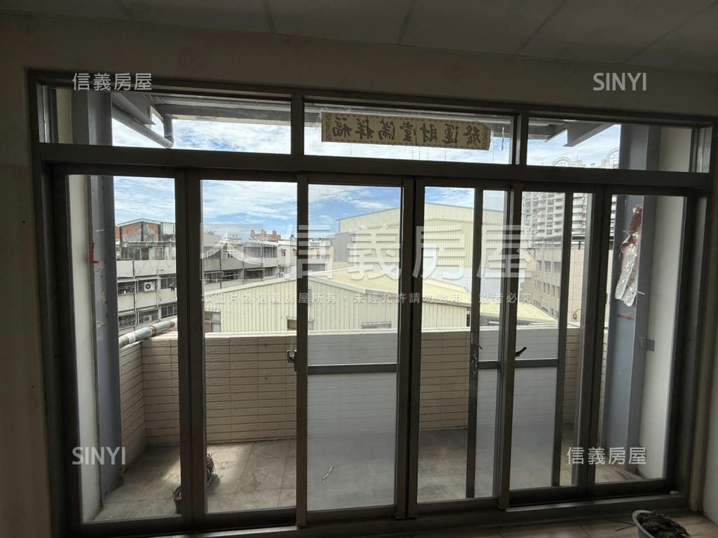 彰新路美裝潢透天房屋室內格局與周邊環境