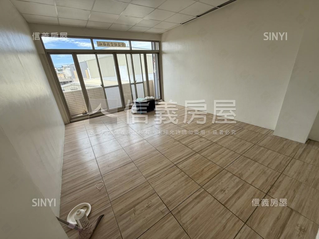 彰新路美裝潢透天房屋室內格局與周邊環境