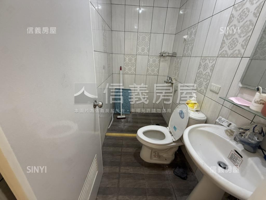 彰新路美裝潢透天房屋室內格局與周邊環境