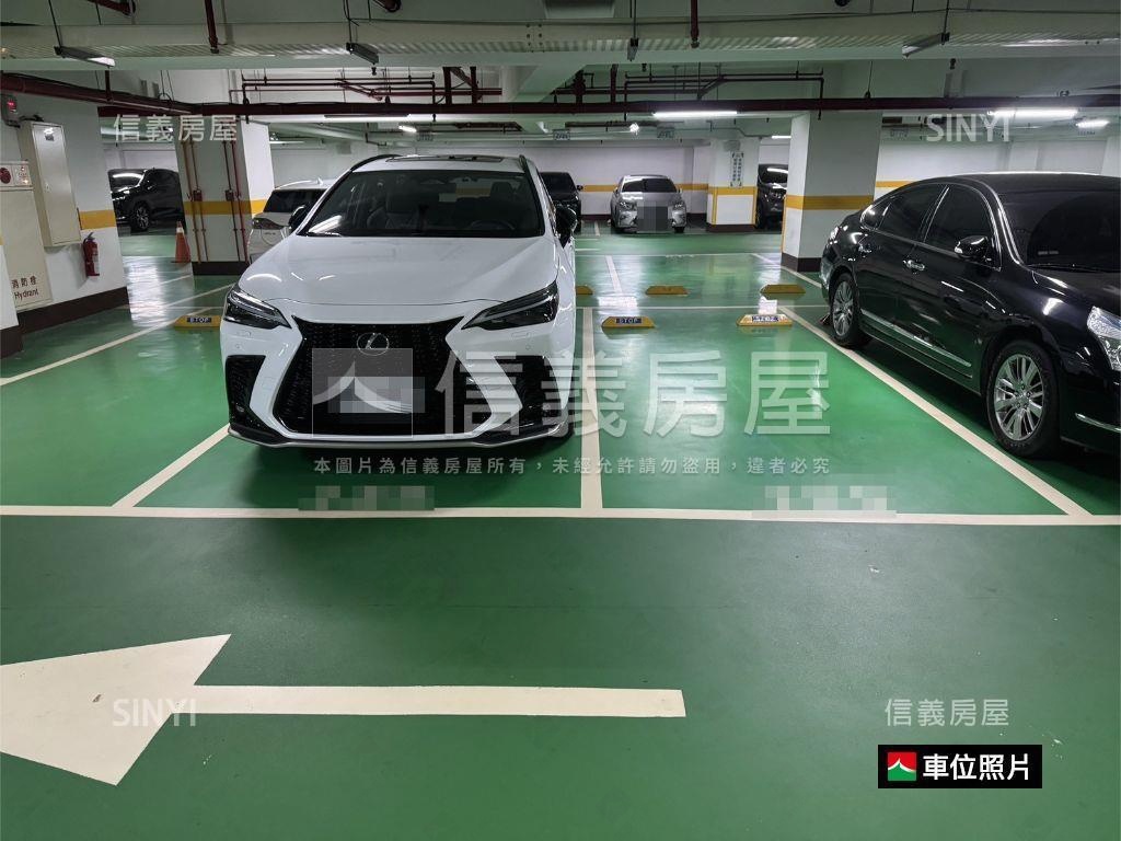 圓頂世紀朝南高樓景觀戶房屋室內格局與周邊環境