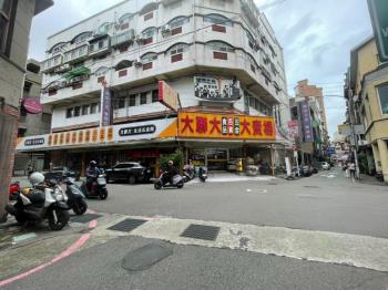 近火車站套房