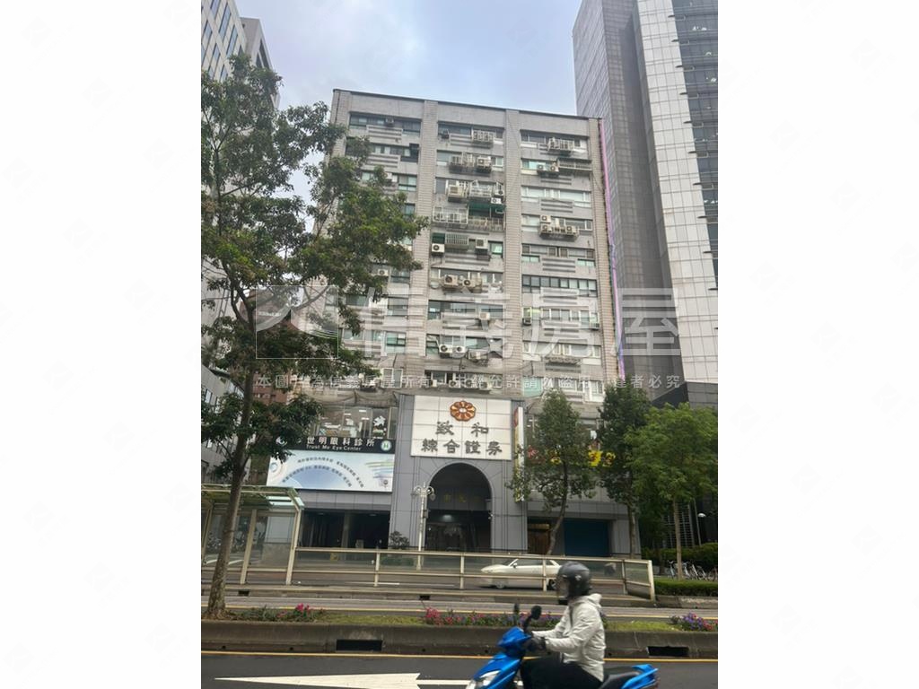 信義高樓小套房房屋室內格局與周邊環境