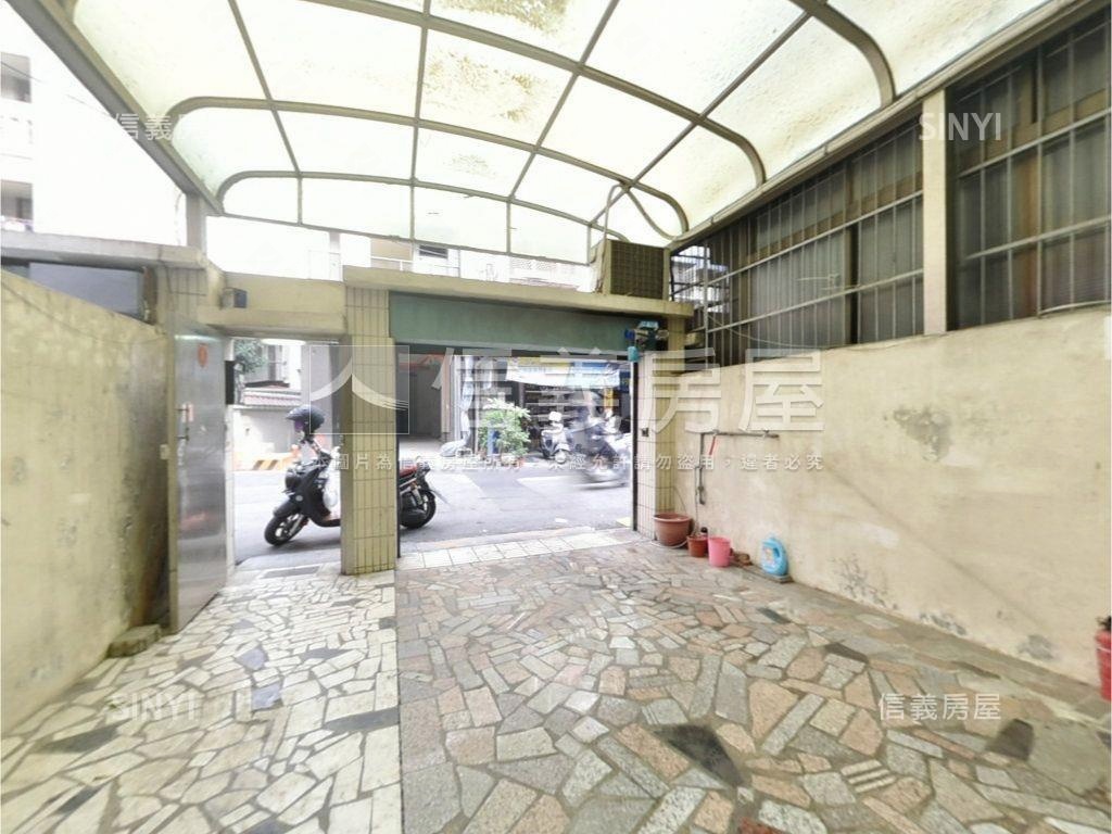 逢甲大空間美透天房屋室內格局與周邊環境