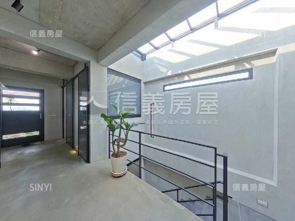 龍潭輕屋齡美妝透天房屋室內格局與周邊環境