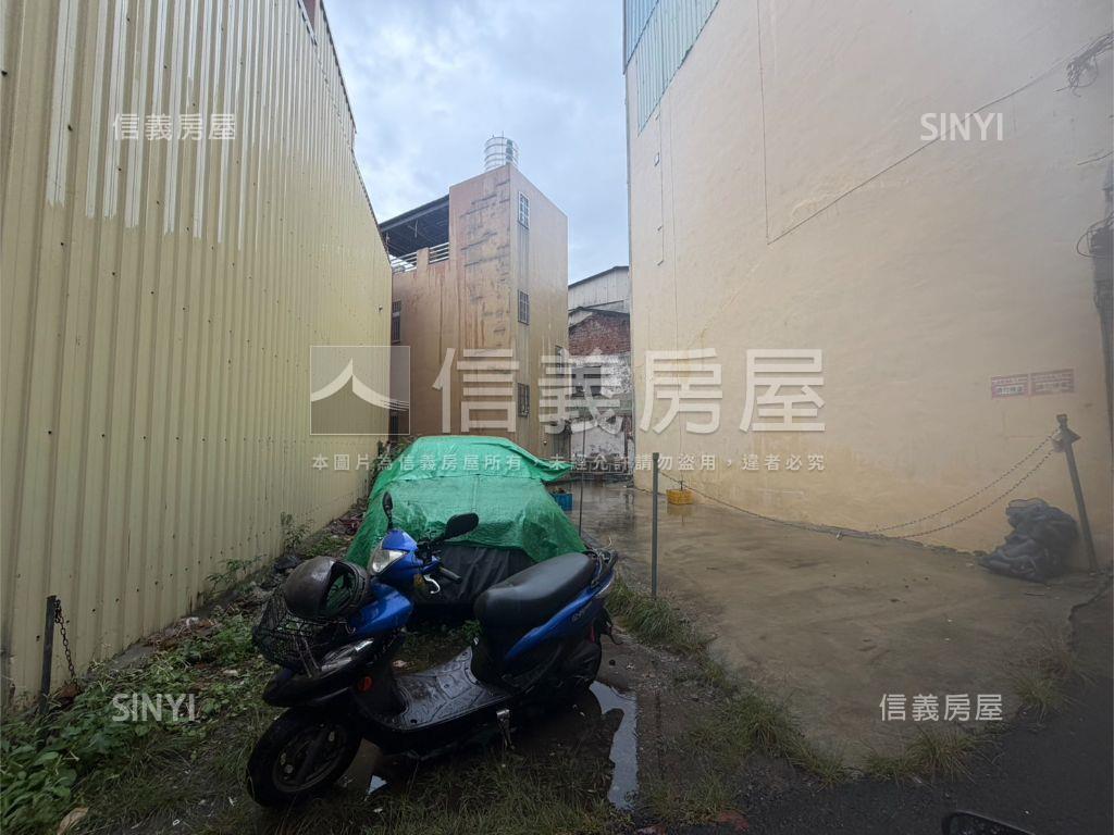 稀有正西區住二土地房屋室內格局與周邊環境