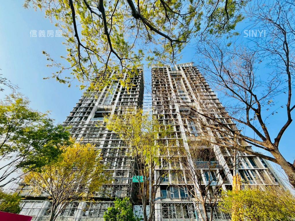 中央公園高樓２房１室平車房屋室內格局與周邊環境