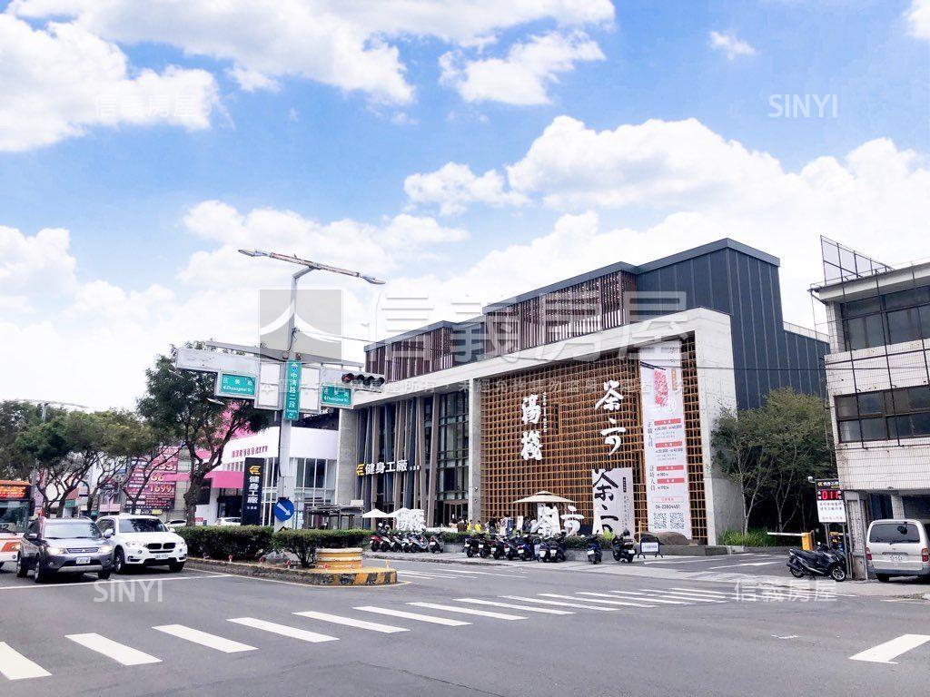 中央公園高樓２房１室平車房屋室內格局與周邊環境