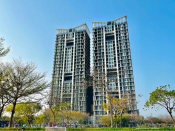 中央公園高樓２房１室平車