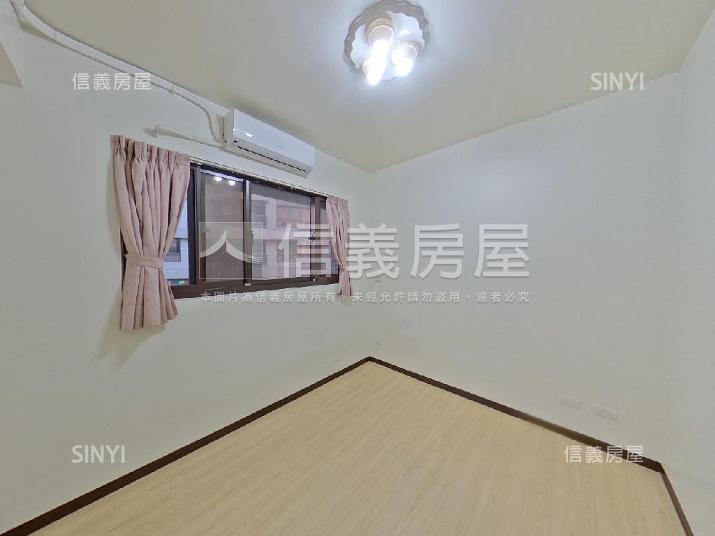 近捷運悅灣一層一戶正三房房屋室內格局與周邊環境