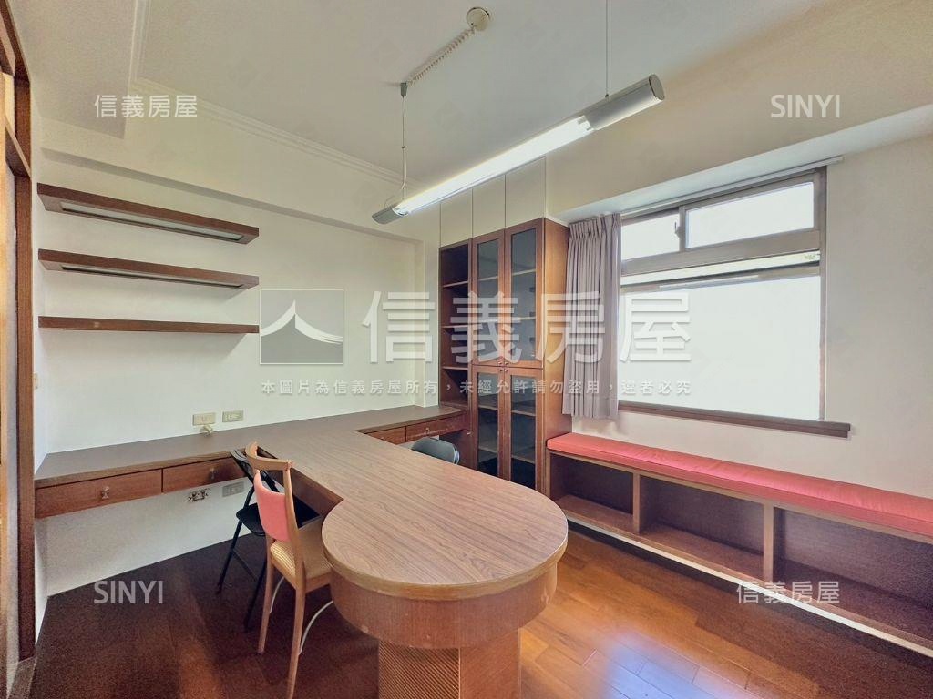 縣府前美景採光三房房屋室內格局與周邊環境