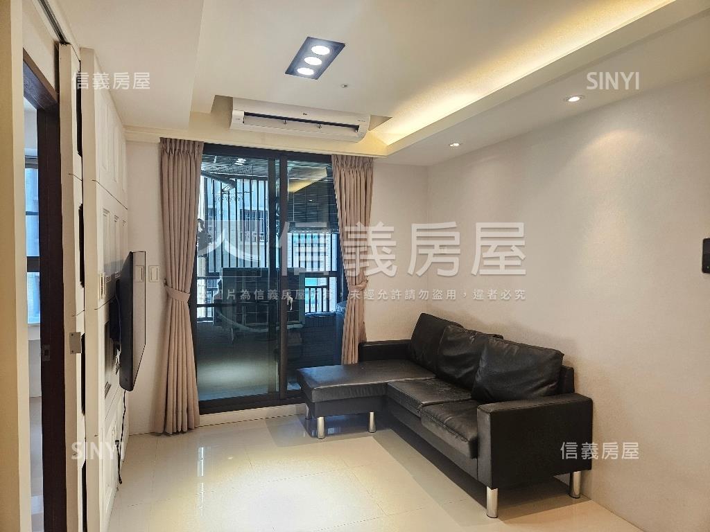 杜拜低總價２房附車位房屋室內格局與周邊環境