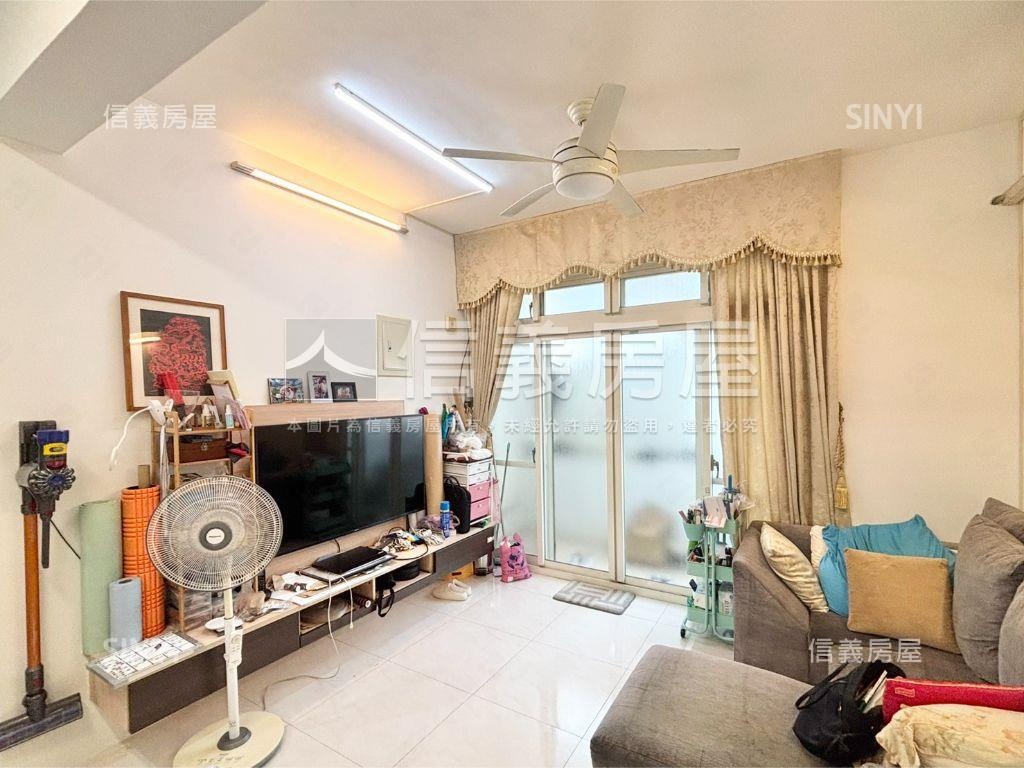 南雅西路方正格局屋況佳房屋室內格局與周邊環境