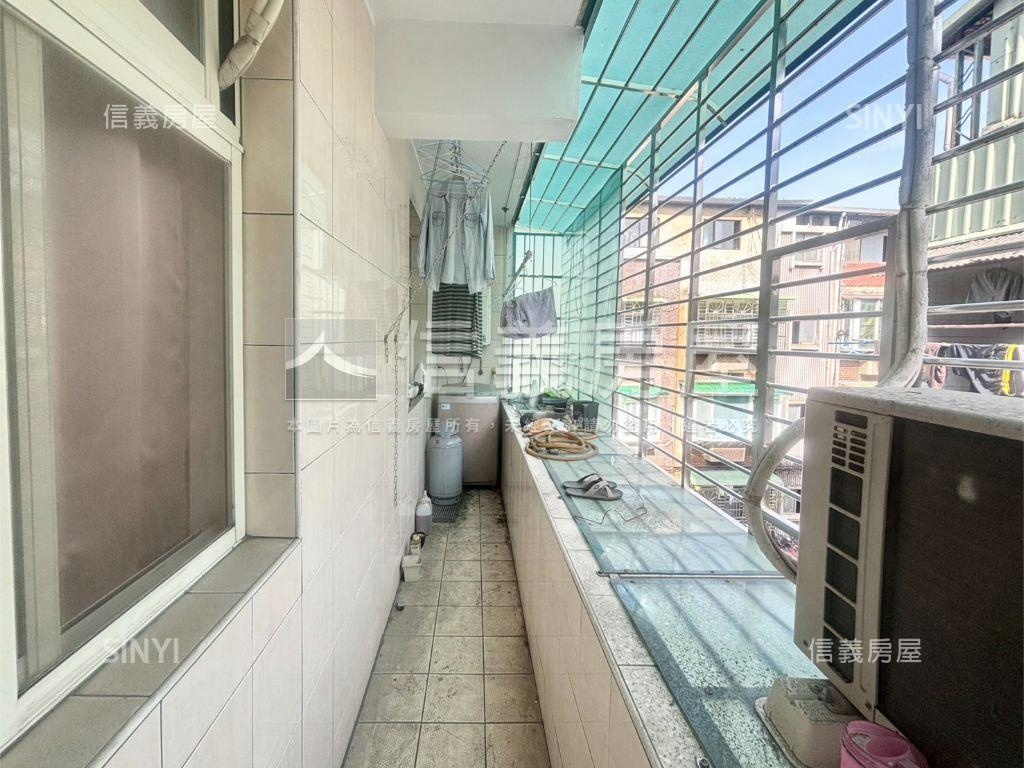 南雅西路方正格局屋況佳房屋室內格局與周邊環境