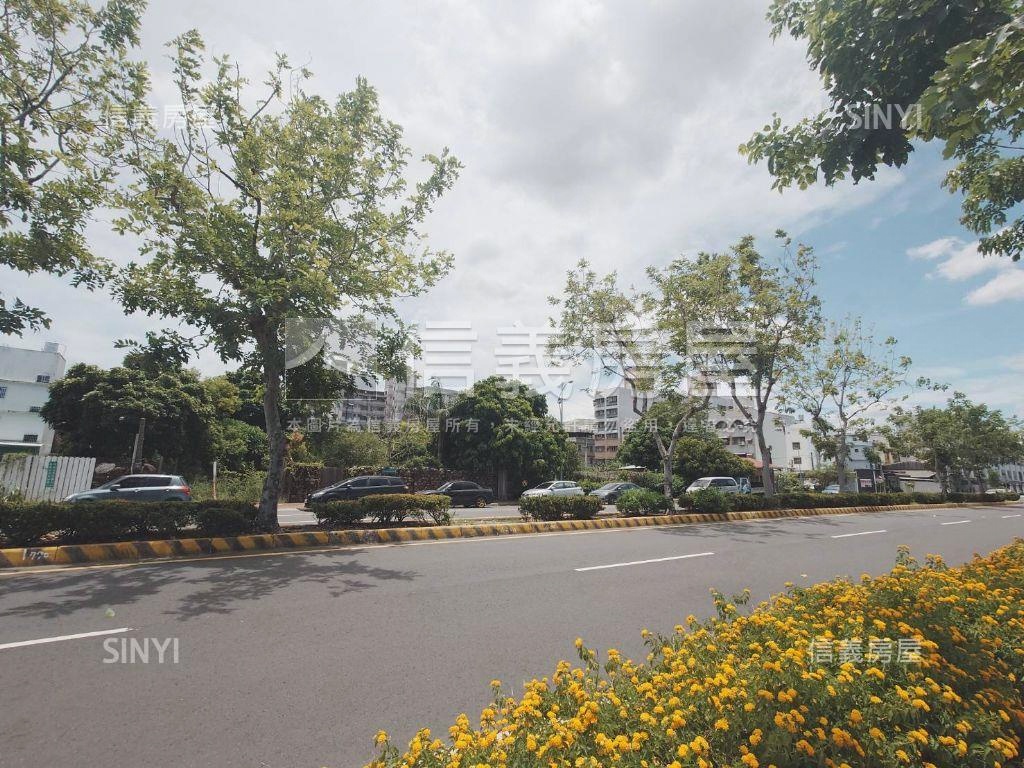 岡山河景第一排土地房屋室內格局與周邊環境