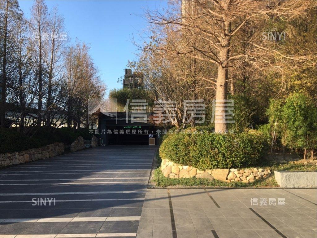 單元二惠宇大聚三房雙車位房屋室內格局與周邊環境