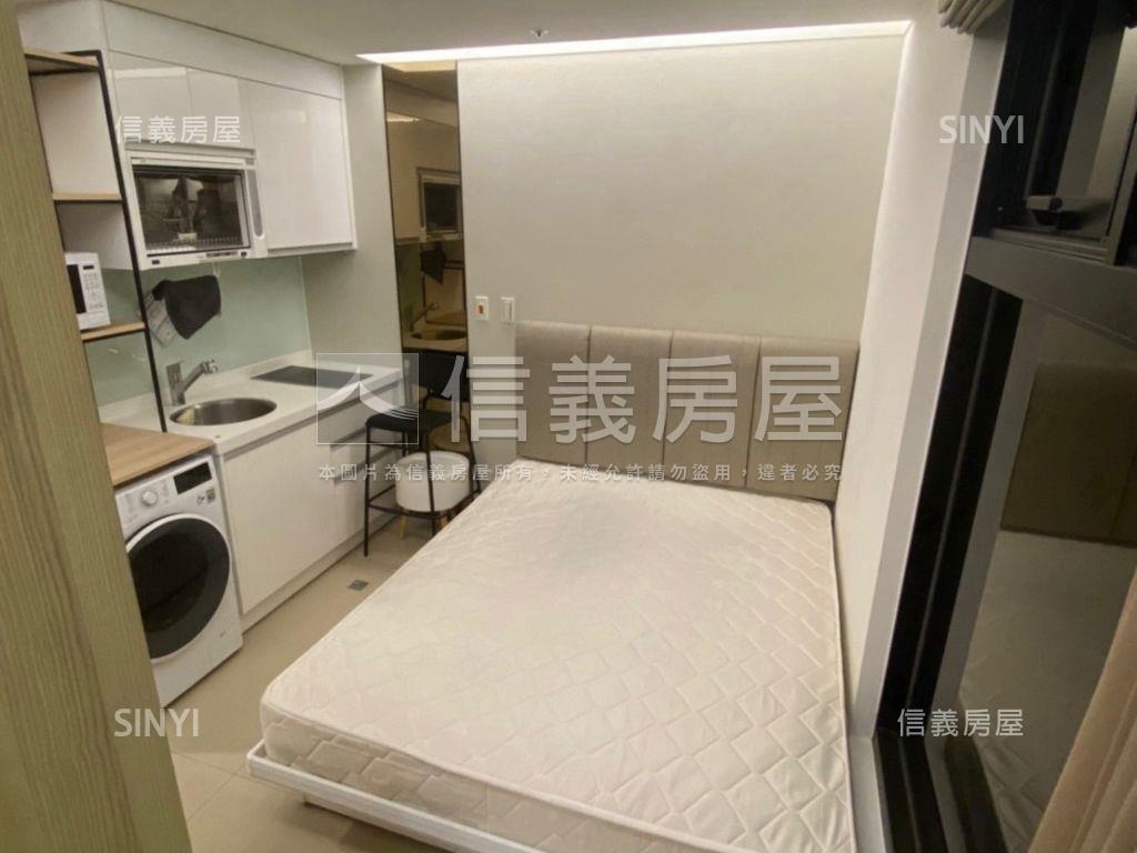 近捷運世界花園２精美套房房屋室內格局與周邊環境