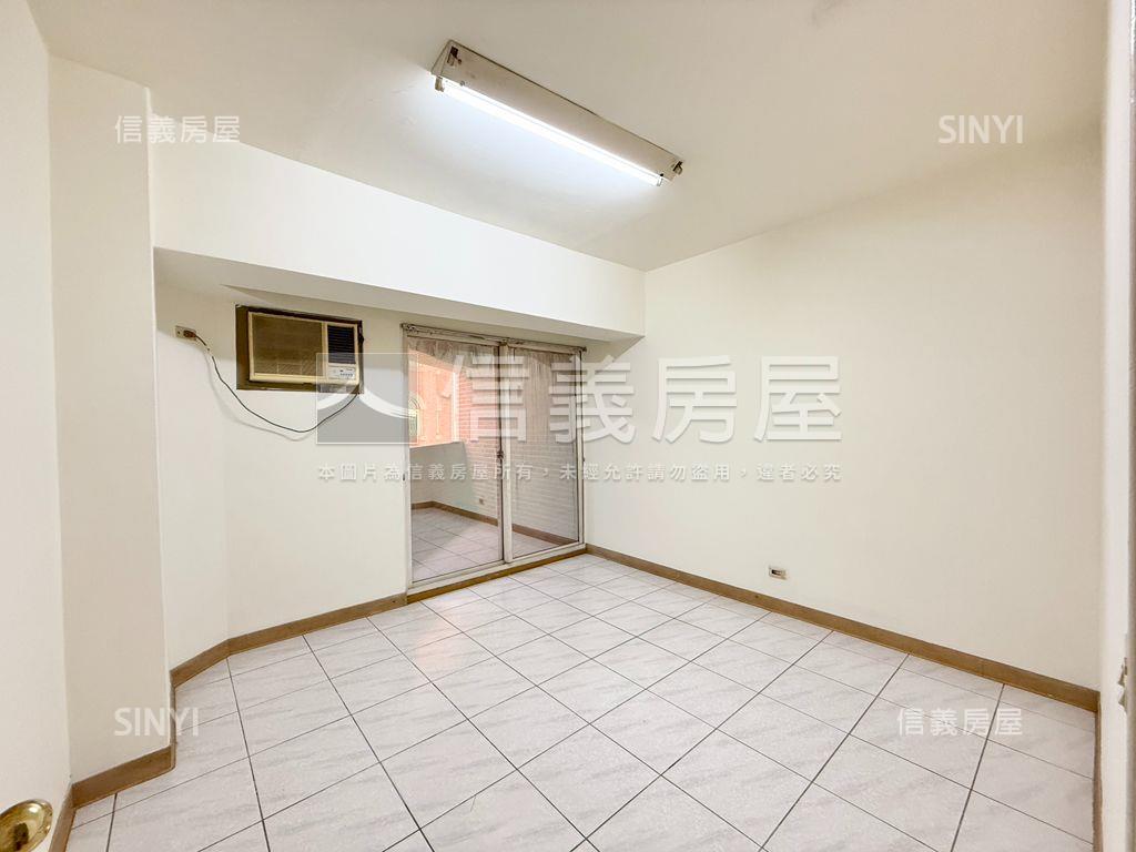 柯林頓房屋室內格局與周邊環境