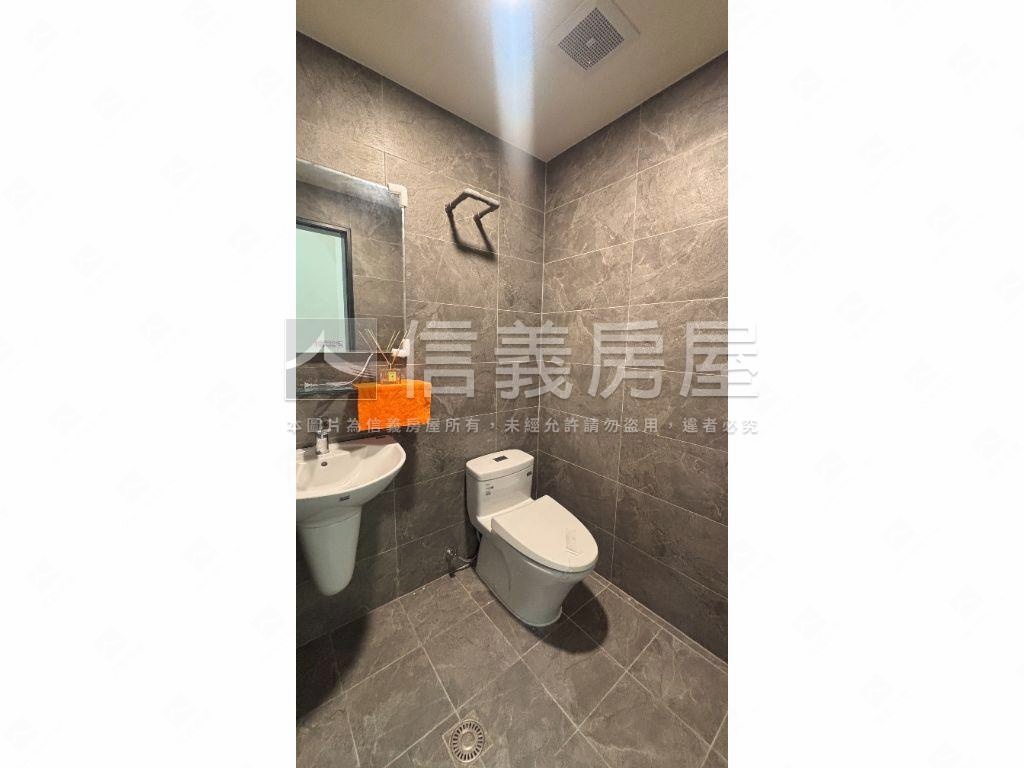 近小檜溪銘鑄２登峰金店面房屋室內格局與周邊環境