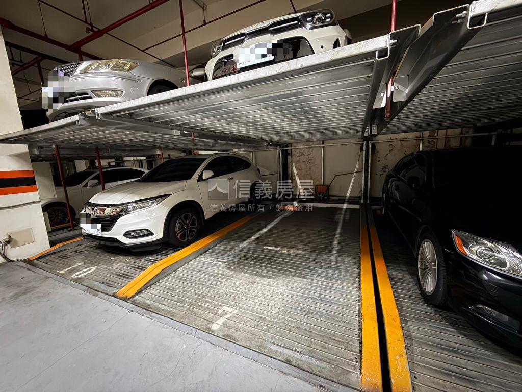 摩登生活機能佳北車雙子星房屋室內格局與周邊環境