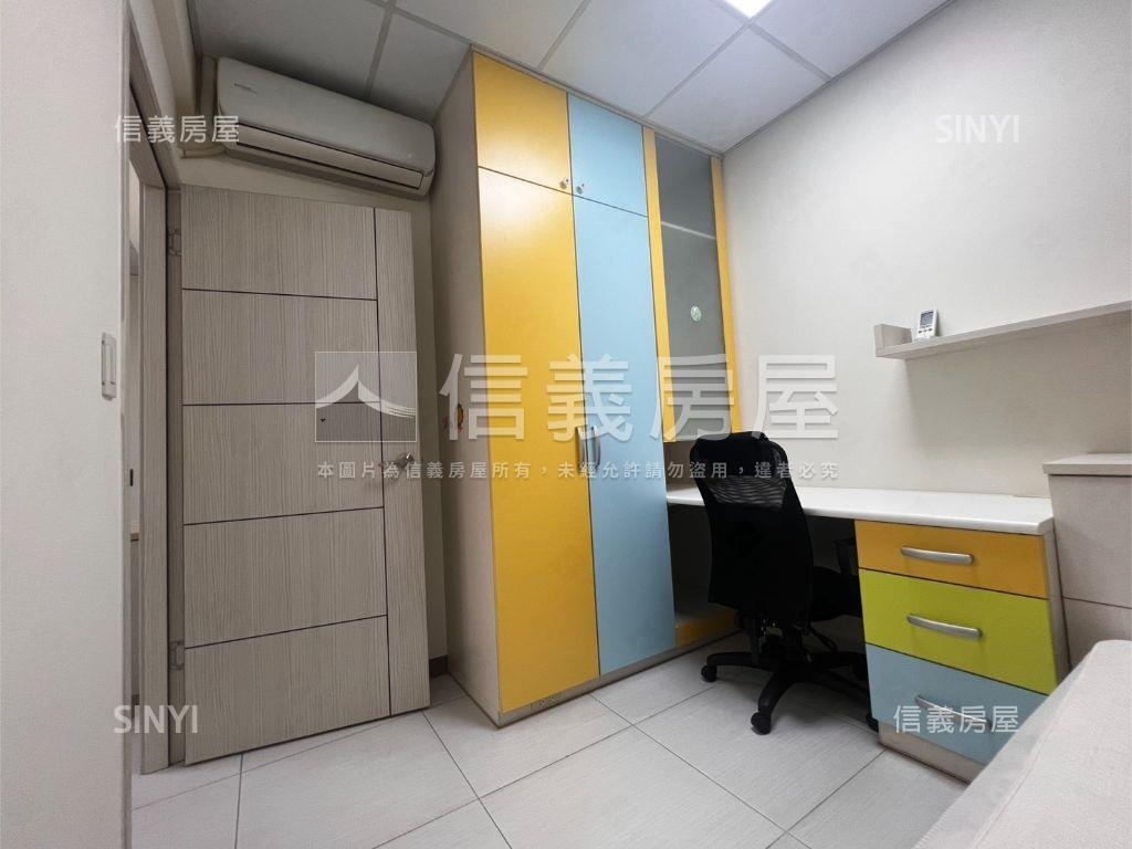 成大桂花河畔三房高樓平車房屋室內格局與周邊環境