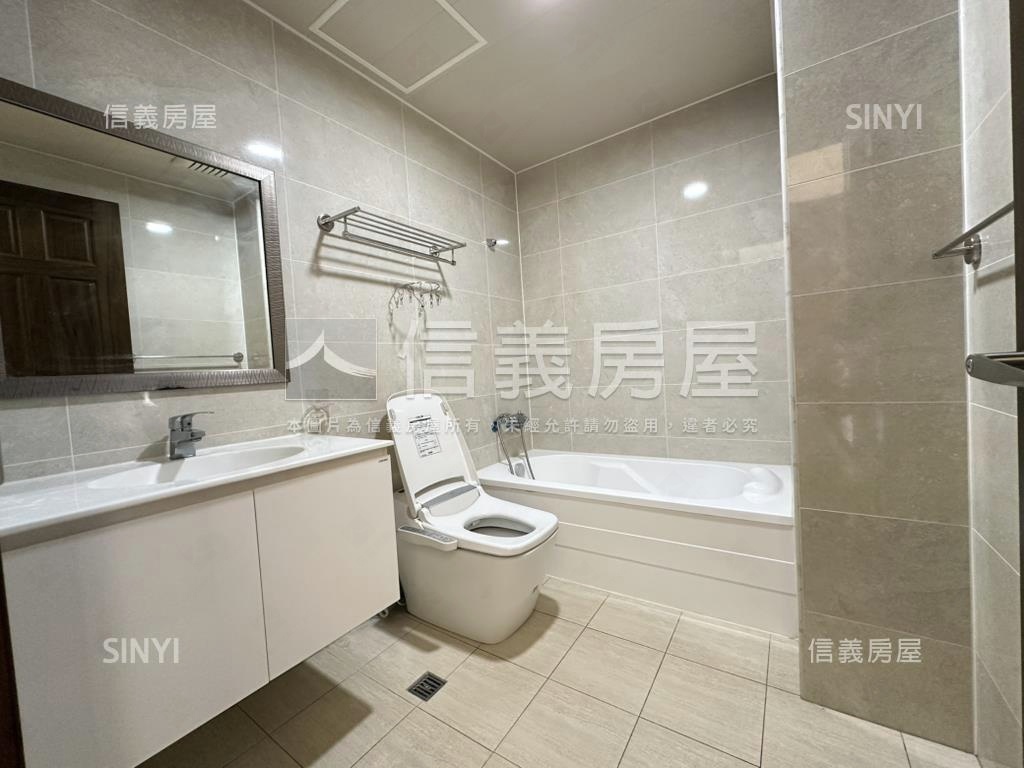 傲視絕景五華悅房屋室內格局與周邊環境